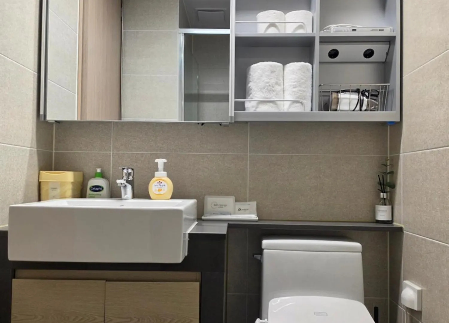 Apartemen Stay Sosohan Songdo 인천송도 송도달빛축제공원역 Korsel